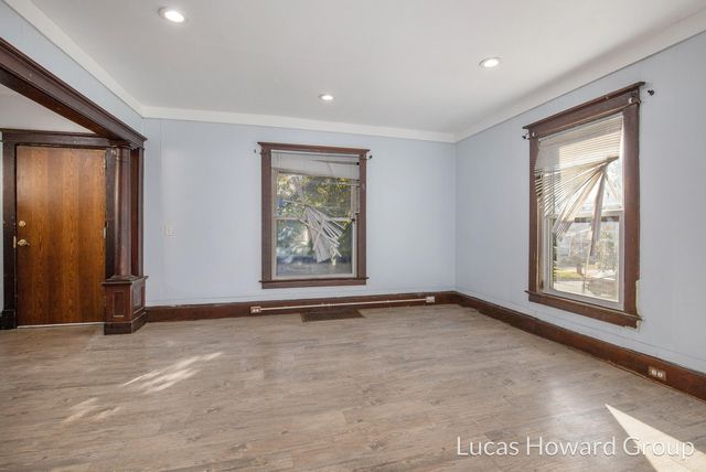 737 Dolbee Avenue Se, City Of Grand Rapids, MI 49506