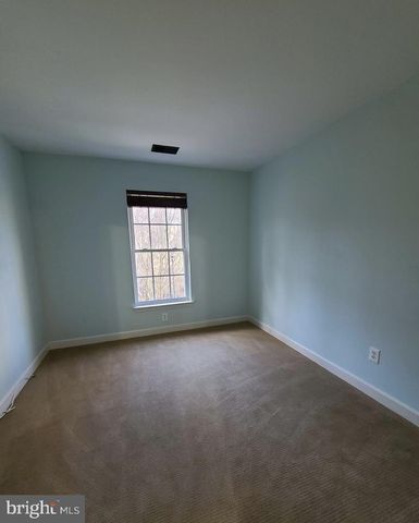 14240 MADRIGAL DR, Woodbridge, VA 22193
