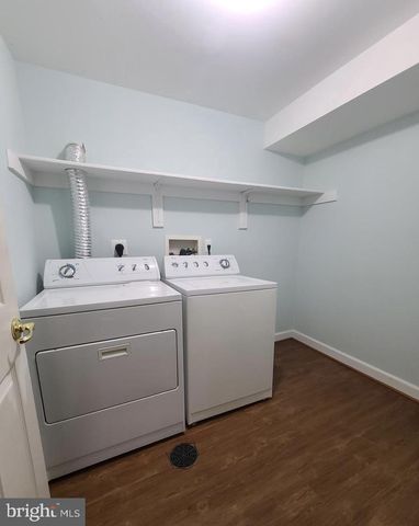 14240 MADRIGAL DR, Woodbridge, VA 22193