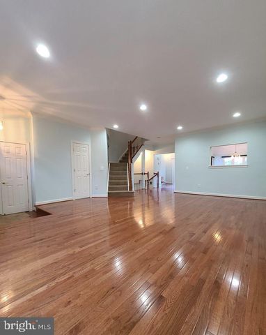 14240 MADRIGAL DR, Woodbridge, VA 22193