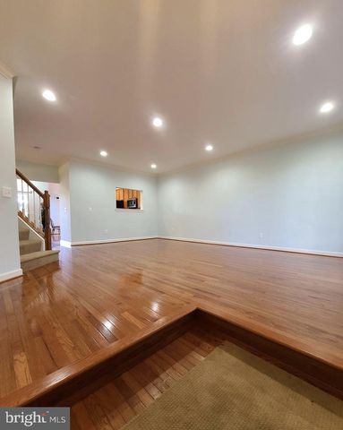 14240 MADRIGAL DR, Woodbridge, VA 22193