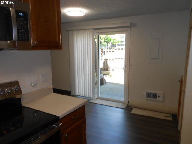 17165 Sw MERLO Rd, Beaverton, OR 97003