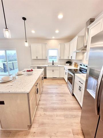 1117 Nordland Drive, Stoughton, WI 53589
