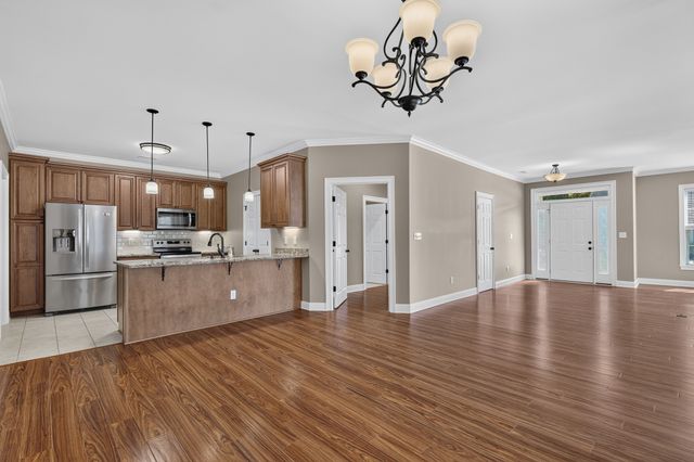 127 Riley Cir, Fayetteville, TN 37334