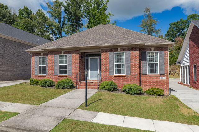 127 Riley Cir, Fayetteville, TN 37334