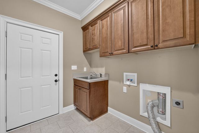 127 Riley Cir, Fayetteville, TN 37334