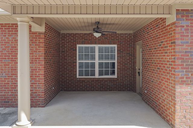 127 Riley Cir, Fayetteville, TN 37334