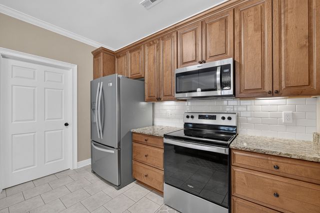 127 Riley Cir, Fayetteville, TN 37334