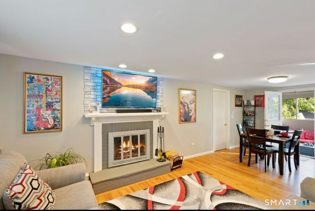 5 Cider Lane, Norwalk, CT 06851