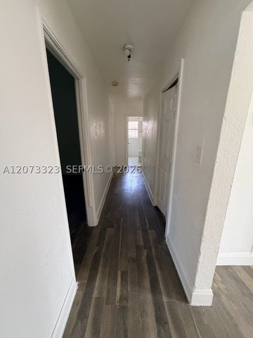 786 NW 75th St F, Miami, FL 33150