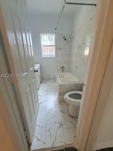 786 NW 75th St F, Miami, FL 33150