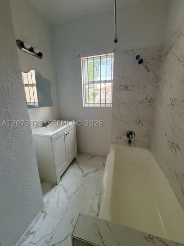 786 NW 75th St F, Miami, FL 33150