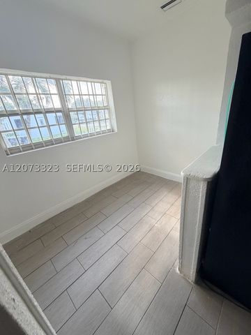 786 NW 75th St F, Miami, FL 33150
