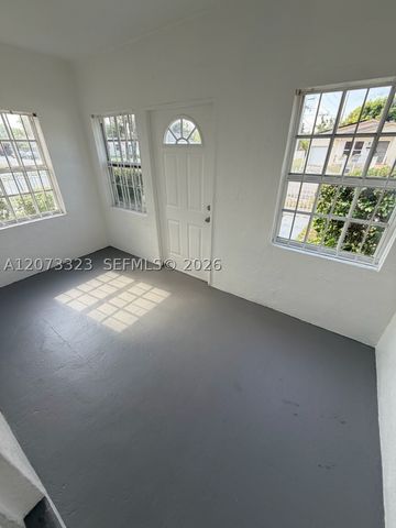 786 NW 75th St F, Miami, FL 33150