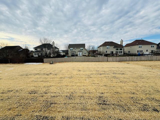 3383 Caledonia Drive, Yorkville, IL 60560