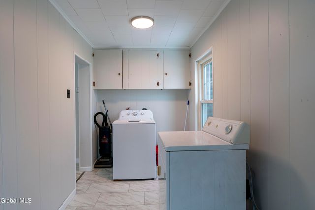 11 Moon Street, Fort Edward, NY 12828