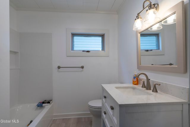 11 Moon Street, Fort Edward, NY 12828