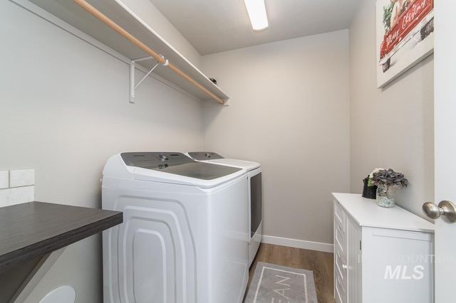 7744 E Rogue Dr, Nampa, ID 83687