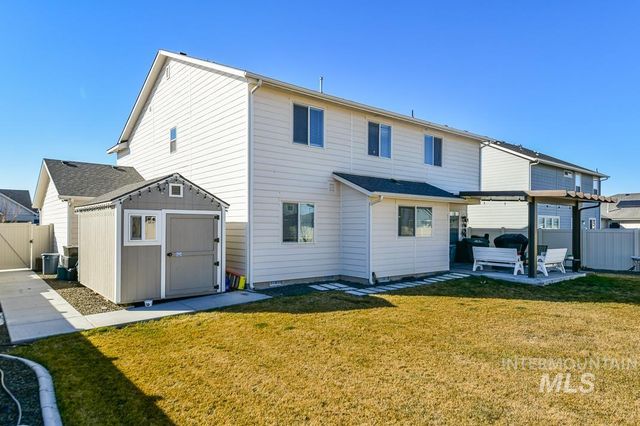 7744 E Rogue Dr, Nampa, ID 83687