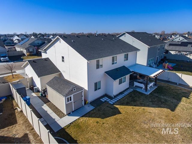 7744 E Rogue Dr, Nampa, ID 83687