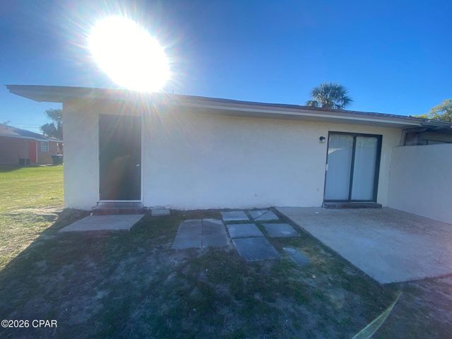 707 N 9th Street, Panama City, FL 32404