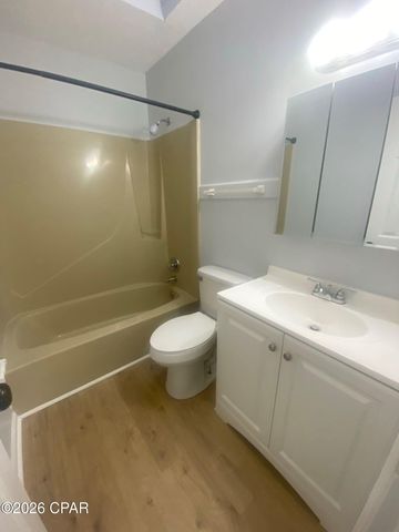 707 N 9th Street, Panama City, FL 32404