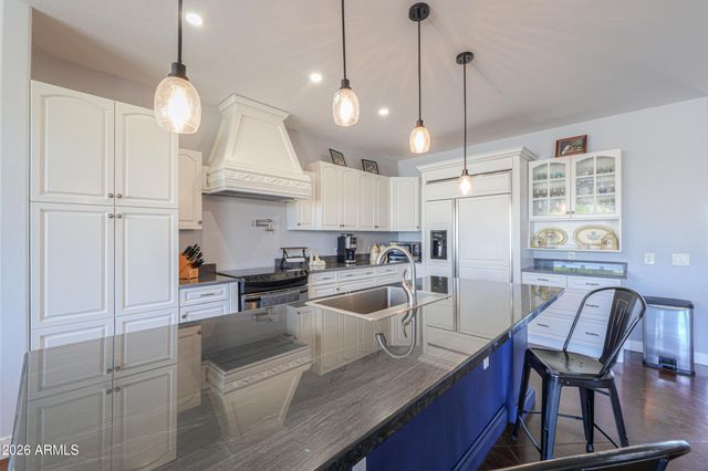 11422 N HAZELDINE Road, Casa Grande, AZ 85194