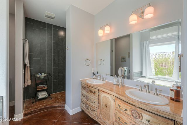 11422 N HAZELDINE Road, Casa Grande, AZ 85194