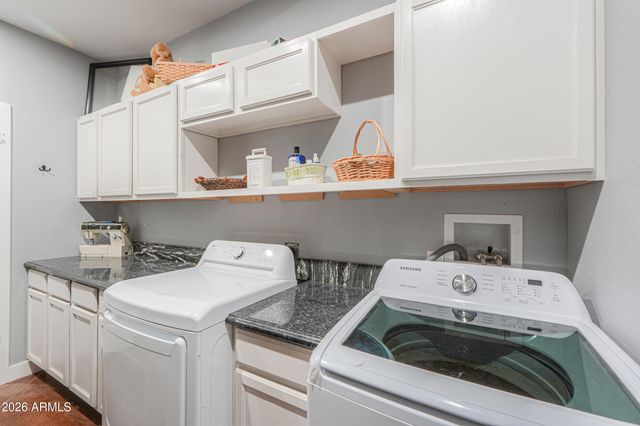 11422 N HAZELDINE Road, Casa Grande, AZ 85194