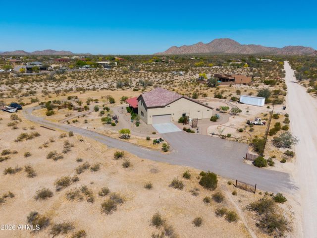 11422 N HAZELDINE Road, Casa Grande, AZ 85194