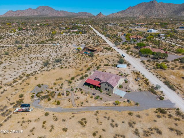 11422 N HAZELDINE Road, Casa Grande, AZ 85194