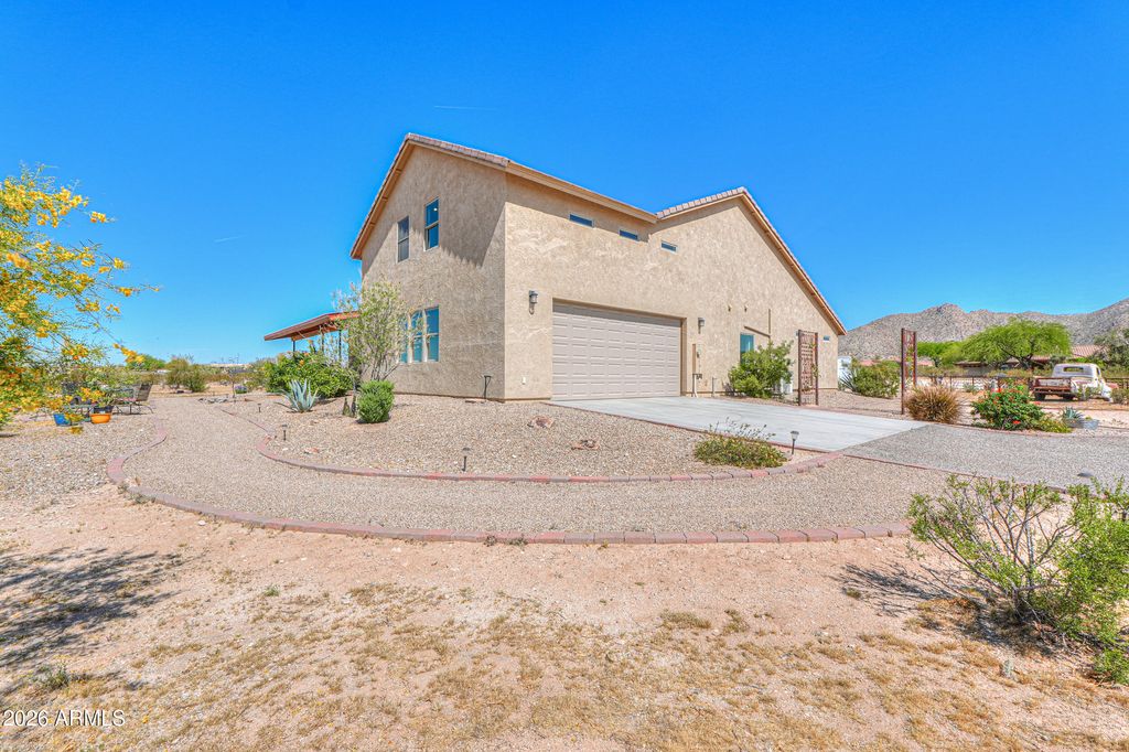 11422 N HAZELDINE Road, Casa Grande, AZ 85194 — photo 3