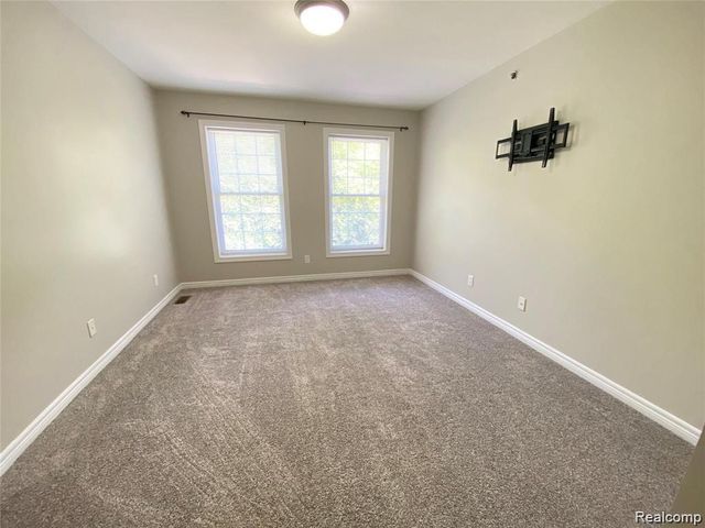 215 S Village Way, Canton, MI 48188