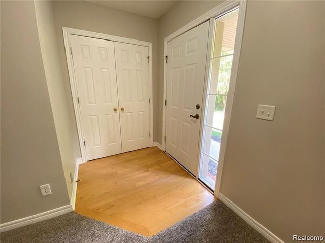 215 S Village Way, Canton, MI 48188