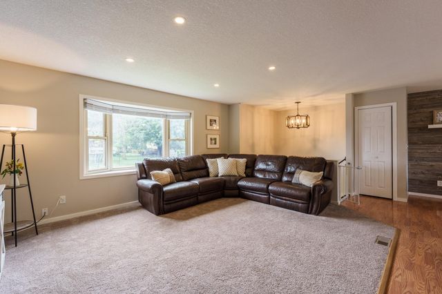 1526 15th Street W, Hastings, MN 55033