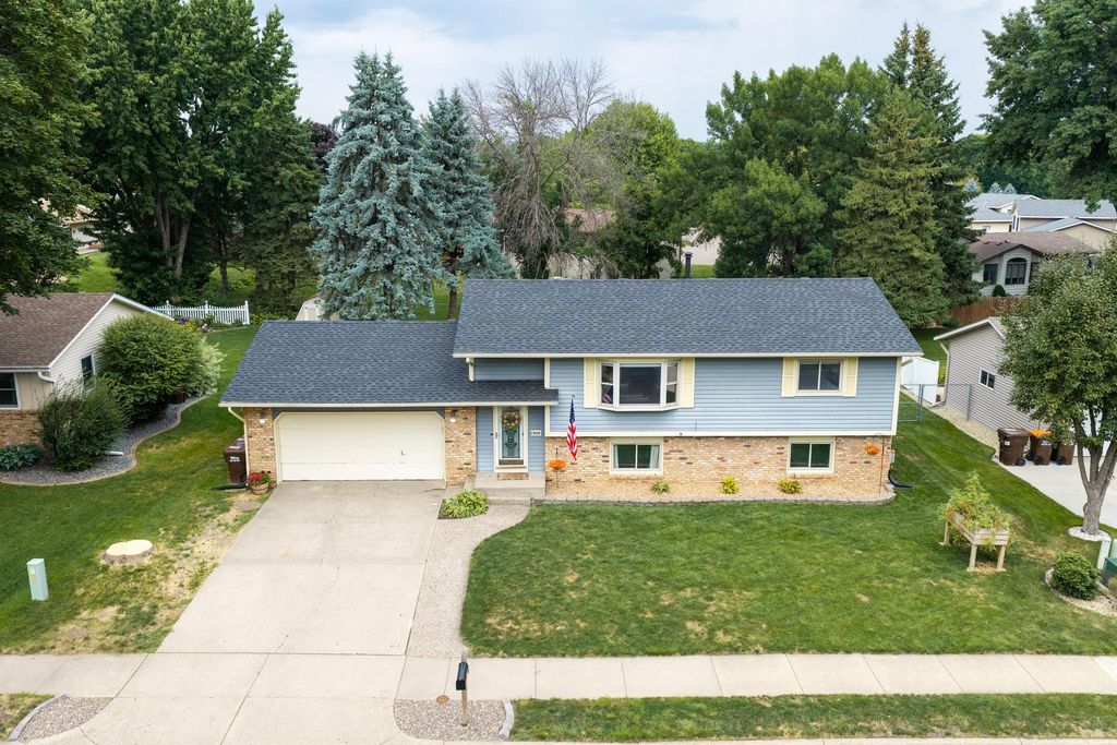 1526 15th Street W, Hastings, MN 55033