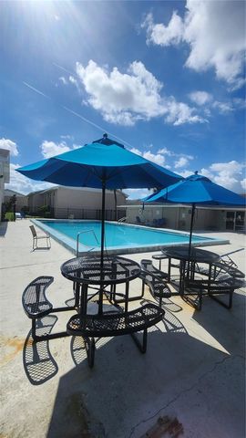 834 SKY LAKE CIRCLE C, Orlando, FL 32809