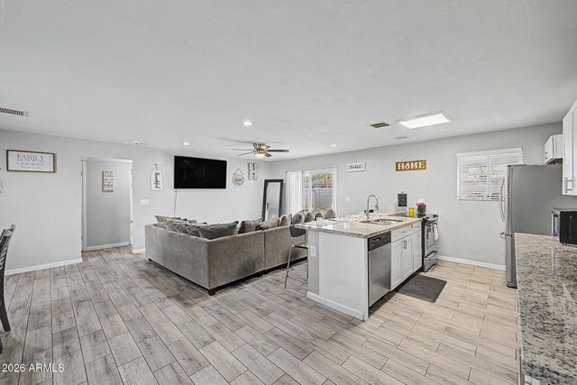 2026 W OREGON Avenue, Phoenix, AZ 85015