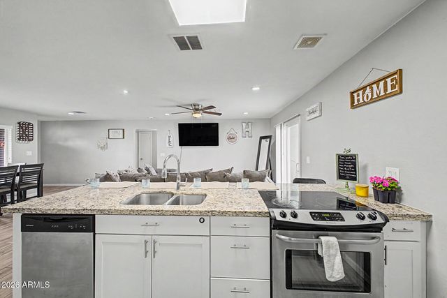 2026 W OREGON Avenue, Phoenix, AZ 85015