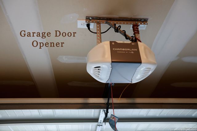 519 Wild Olive, San Antonio, TX 78219