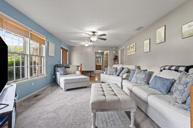 1686 Laurel Creek Drive 1686 Laurel Creek Drive, Troy, OH 45373