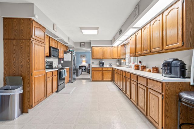 1686 Laurel Creek Drive 1686 Laurel Creek Drive, Troy, OH 45373