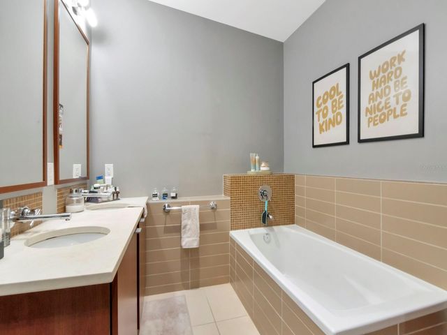 111 N 12TH STREET 1820, Tampa, FL 33602