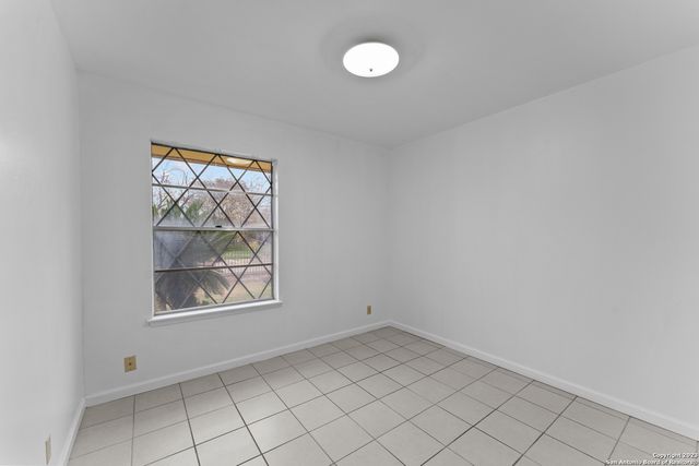 8627 Cape Valley St, San Antonio, TX 78227