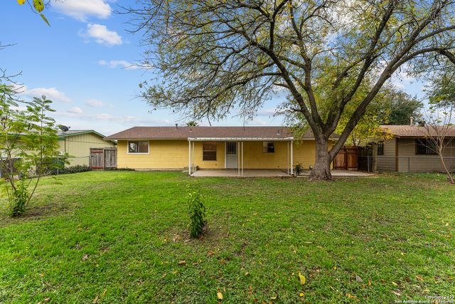 8627 Cape Valley St, San Antonio, TX 78227