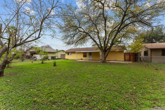 8627 Cape Valley St, San Antonio, TX 78227