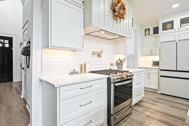 4121 Hazy Rock Lane, League City, TX 77573