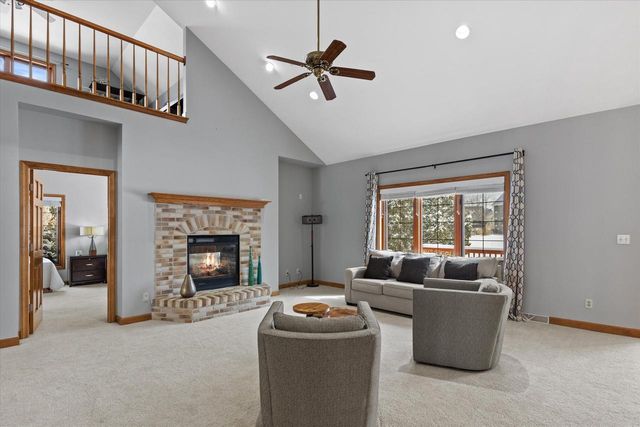 W177N5440 Legend COURT, Menomonee Falls, WI 53051