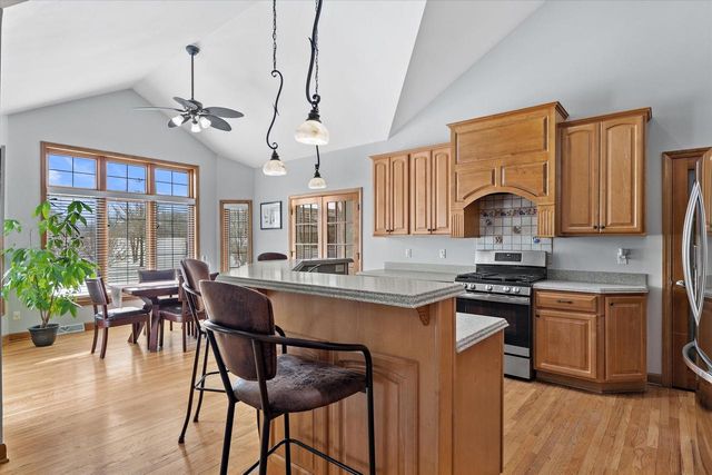 W177N5440 Legend COURT, Menomonee Falls, WI 53051