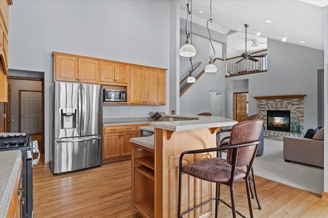 W177N5440 Legend COURT, Menomonee Falls, WI 53051